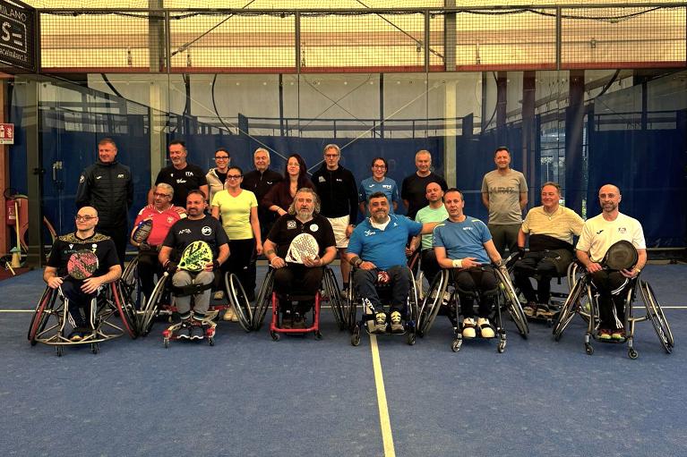 20260401_wheelchair_padel_1.jpeg