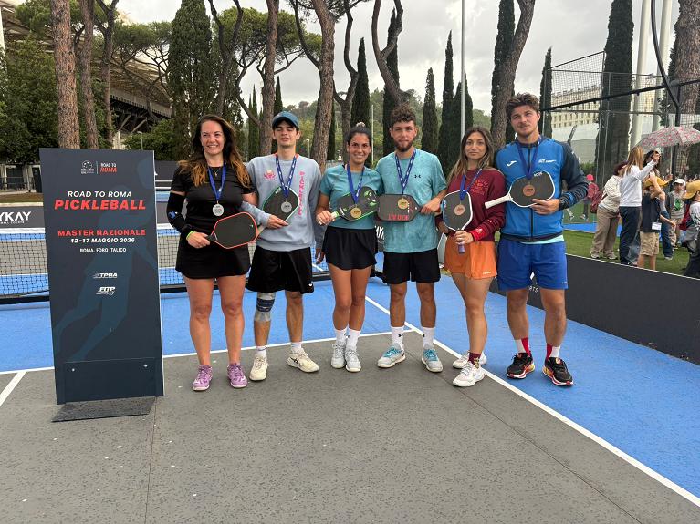 Foto di gruppo della premiazione del torneo