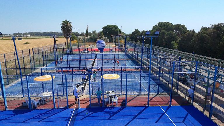 I campi di padel del Centro Estivo FITP di Sibari in Calabria, dove è in corso di svolgimento la Coppa delle Regioni