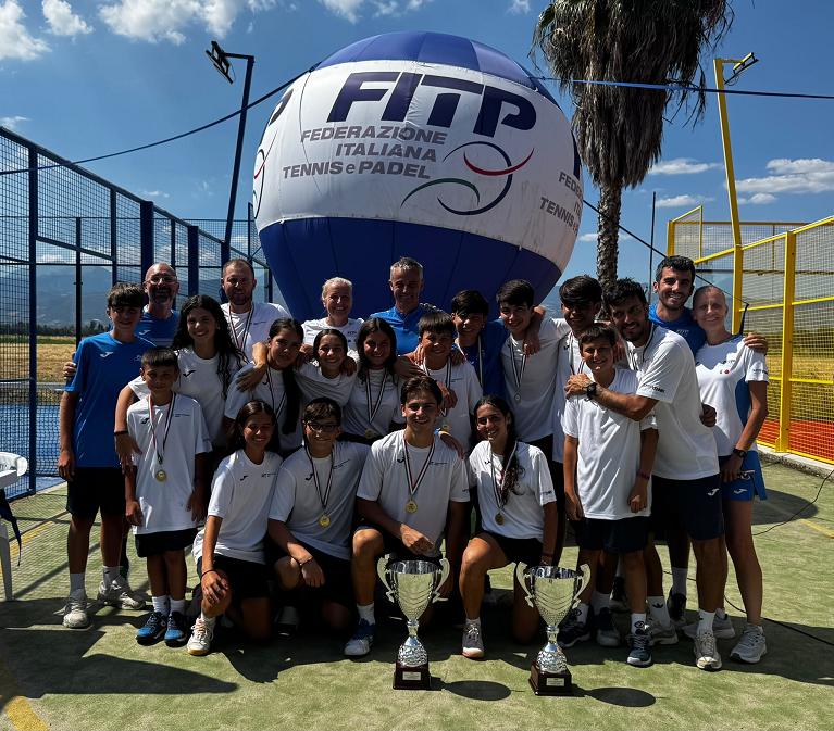 Il Lazio ha trionfato al Centro Estivo FITP di Sibari, in Calabria, dove è andata in scena la Coppa delle Regioni di Padel