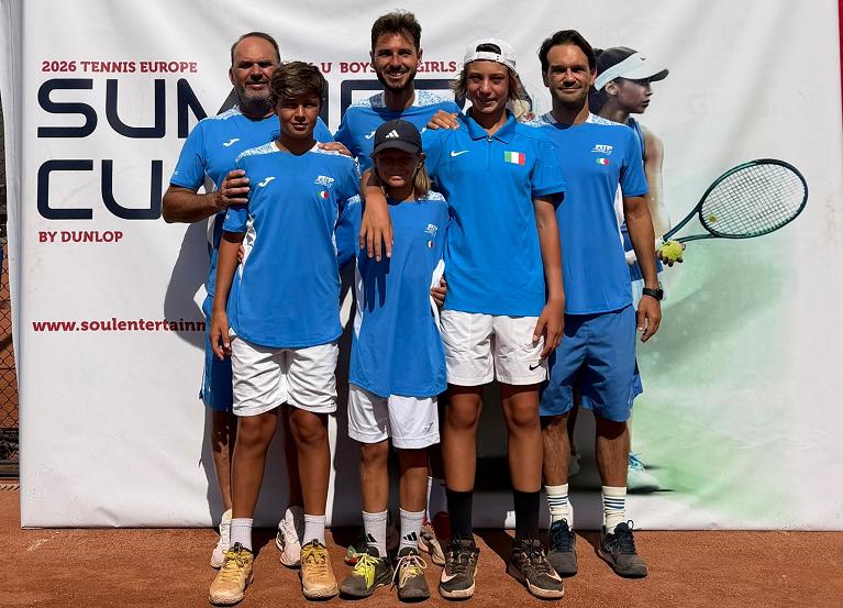 L'Italia Under 12 maschile - Enrico Sesti, Manuel Peregalli, Ascanio Castellana; Capitano Andrea Dalla Giovanna, PF Walter Brandoni, PM Daniele Ramazzotti  - alla Summer Cup 2026